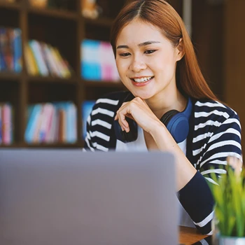 A woman looking up an LLC in Ohio