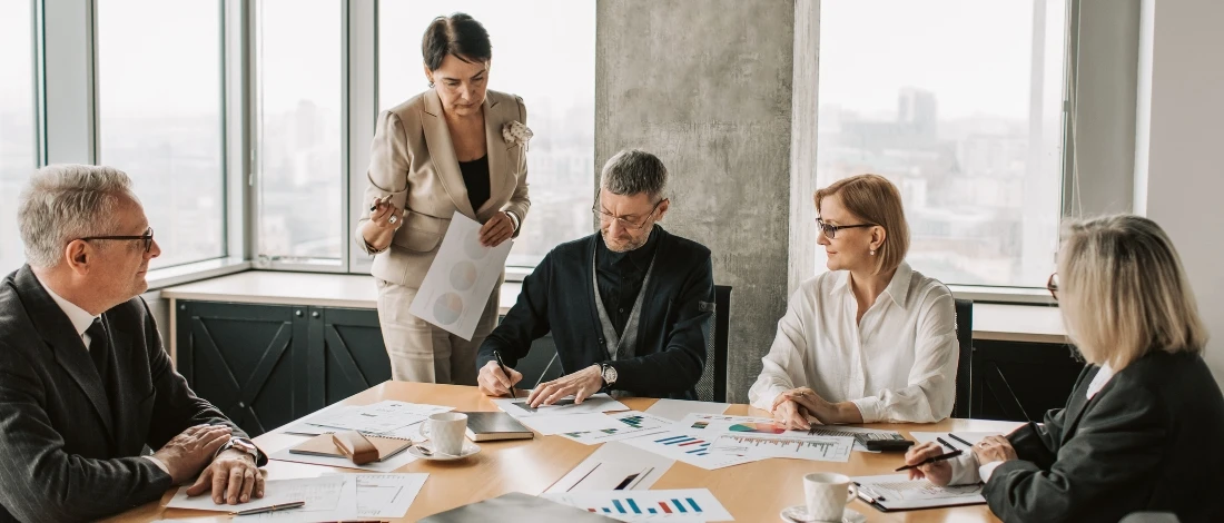 People talking about how to start a business in Arkansas